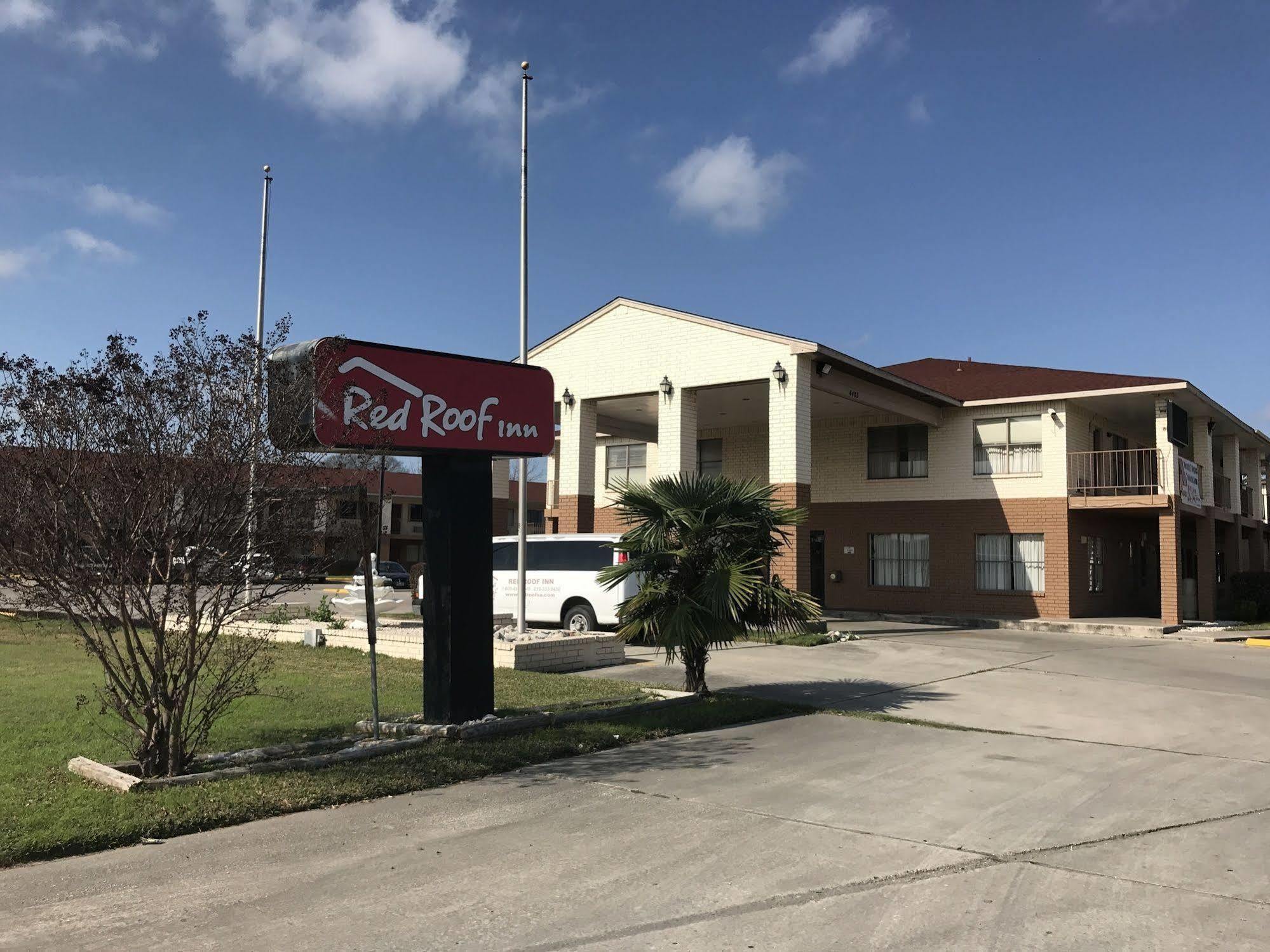 Hometowne Studios By Red Roof San Antonio E - Frost Bank Center Dış mekan fotoğraf